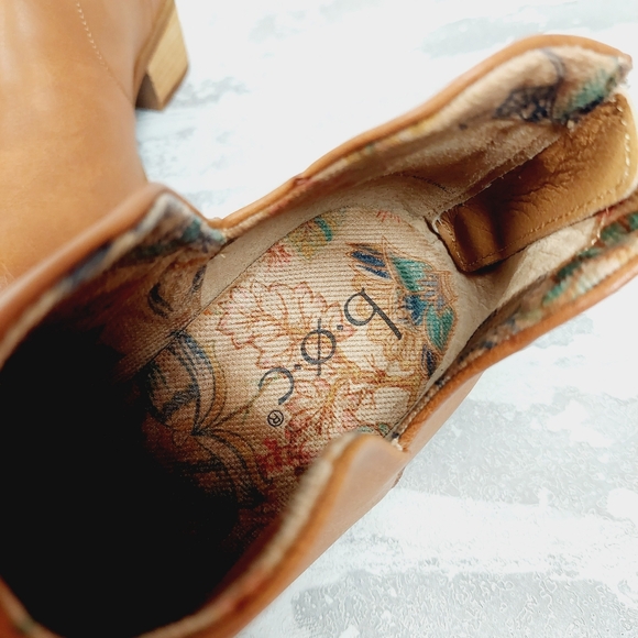 NEW B.O.C. by Born Lucy Notched Topline Block Heel Bootie i1017 - Picture 9 of 11